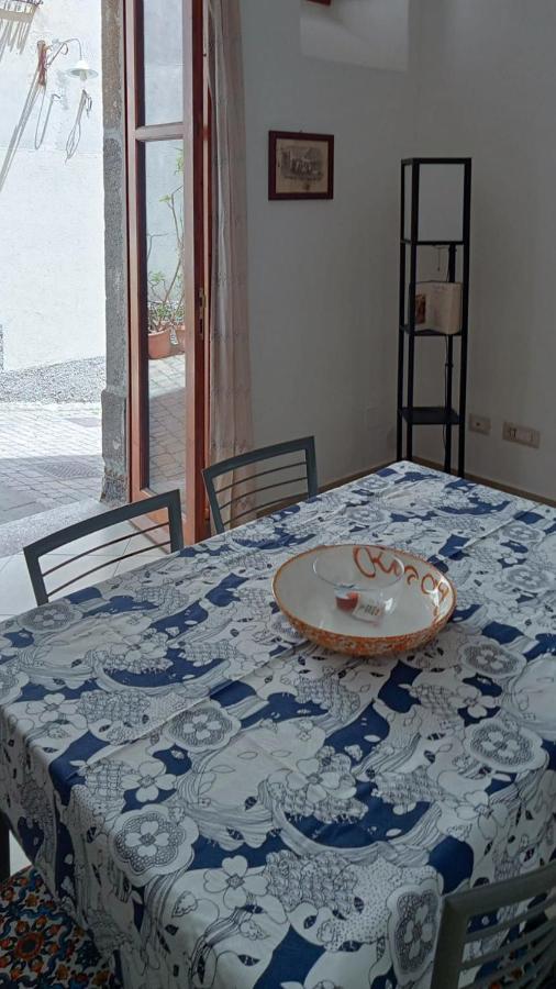 Casa Vacanza U Curtigghiu Lipari  Zewnętrze zdjęcie